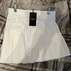 White pleated skirt